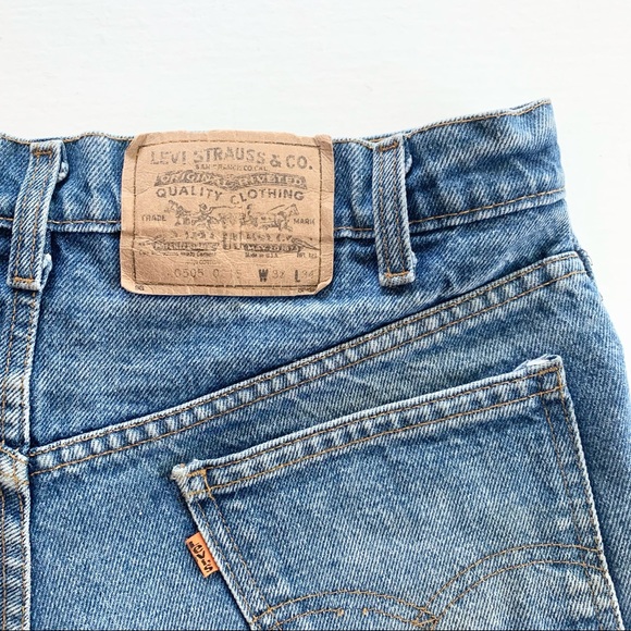 Vintage Levi’s Orange Tab Cut Off Shorts - Picture 3 of 5